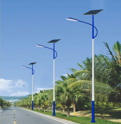 达日太阳能路灯.jpg