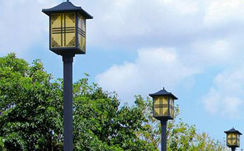 达日庭院灯安装间距与布灯设计全解析